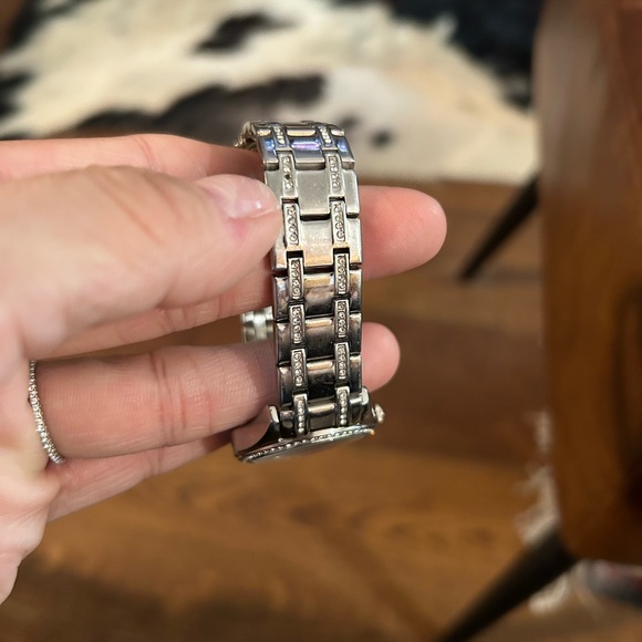 Pink mother of pearl Fossil blue watch. - Picture 7 of 9